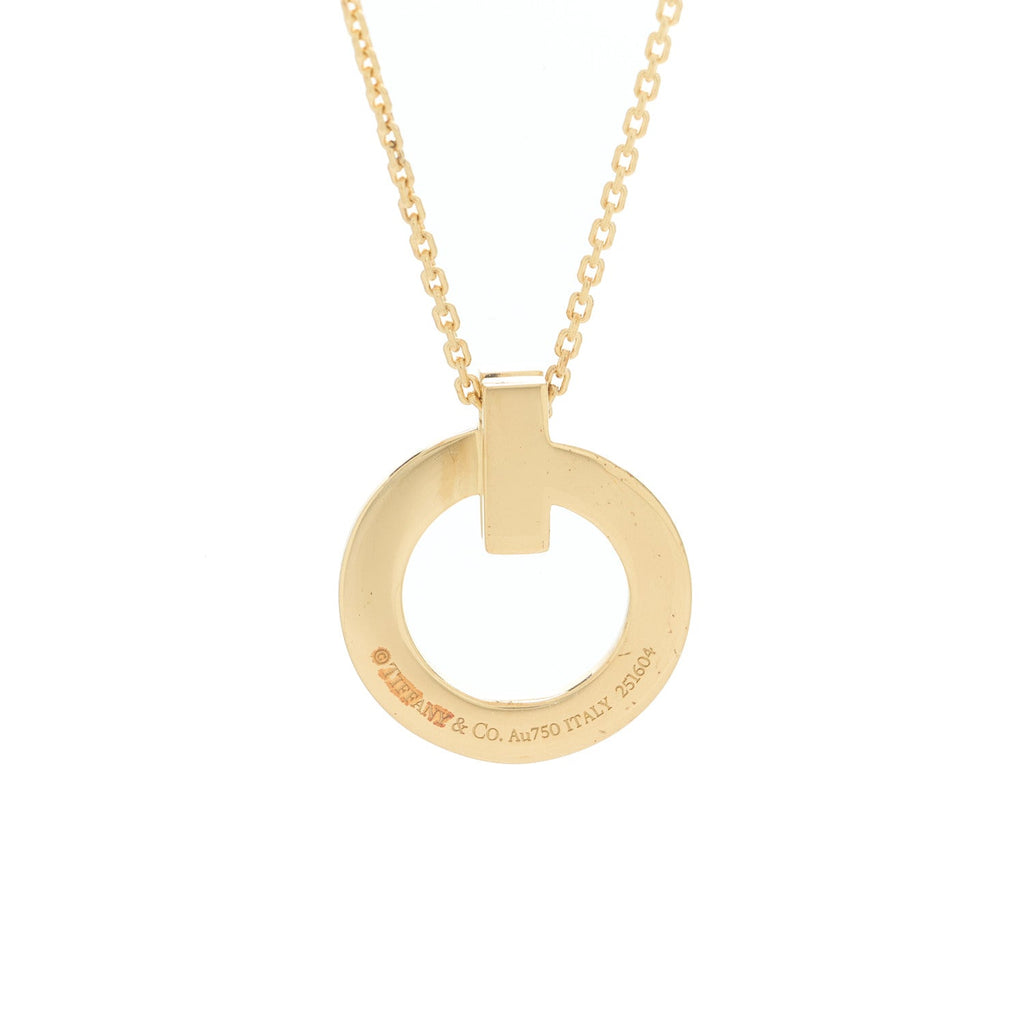 18K Yellow Gold T T1 Circle Pendant Necklace