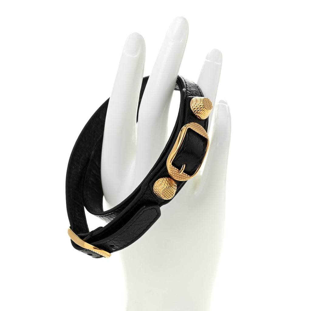 Agneau Giant 12 Gold Hardware Triple Tour M Bracelet Black