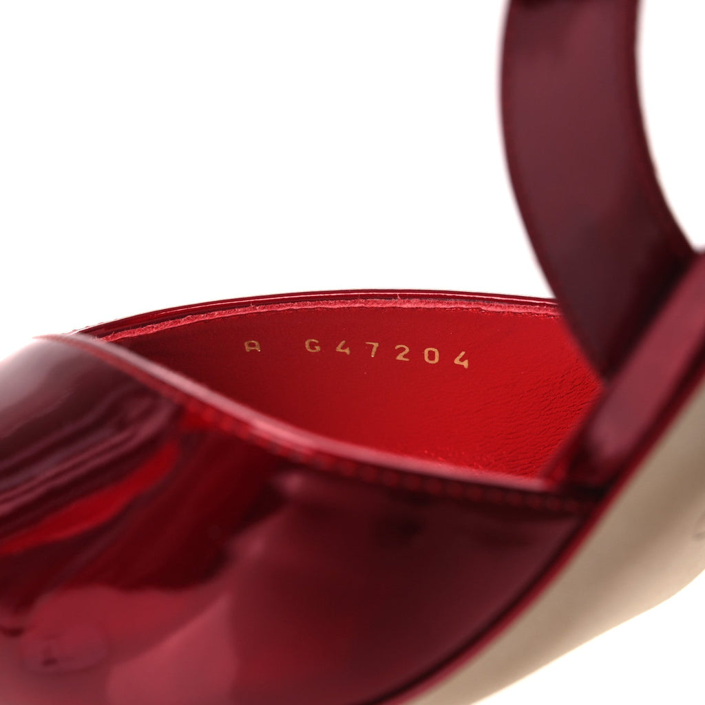 Laminated Calfskin Lambskin Cap Toe CC Slingback Pumps 40 Red Ivory