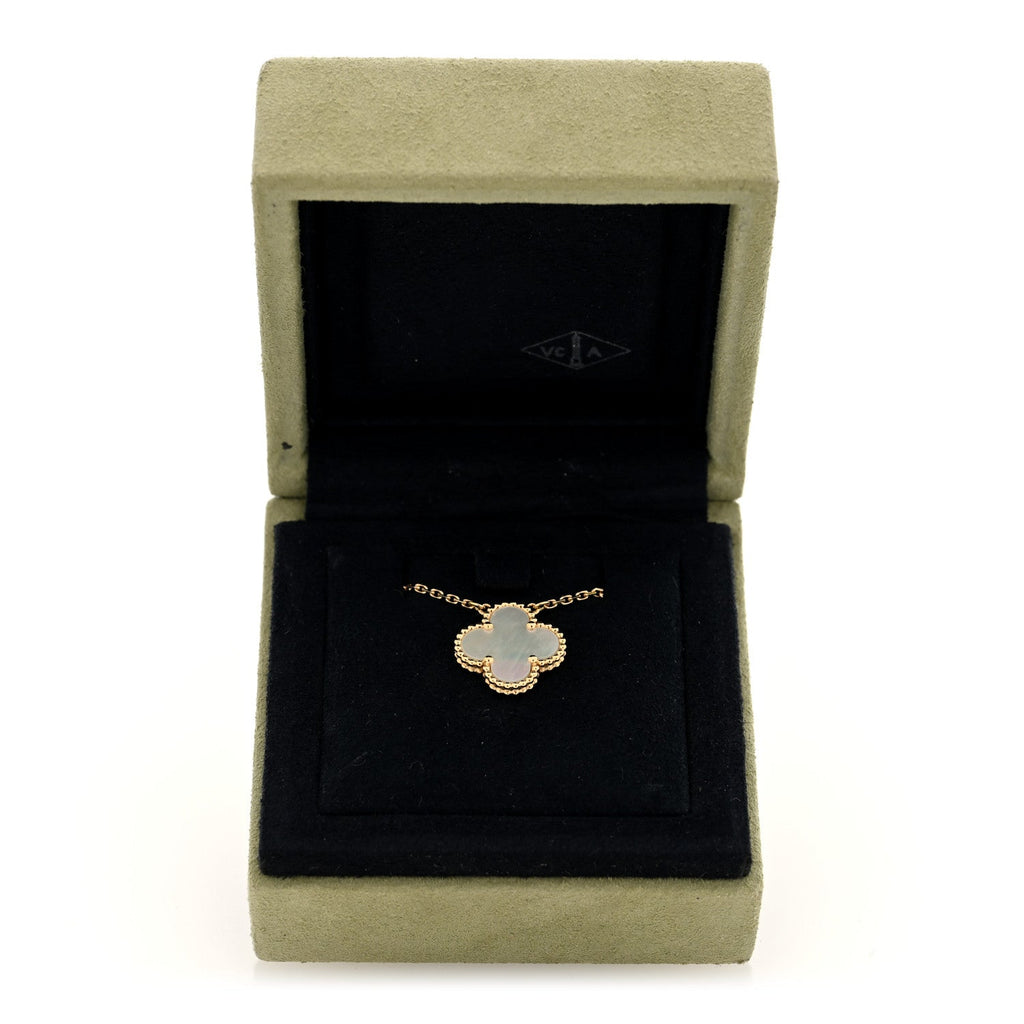 18K Yellow Gold Mother of Pearl Vintage Alhambra Pendant Necklace