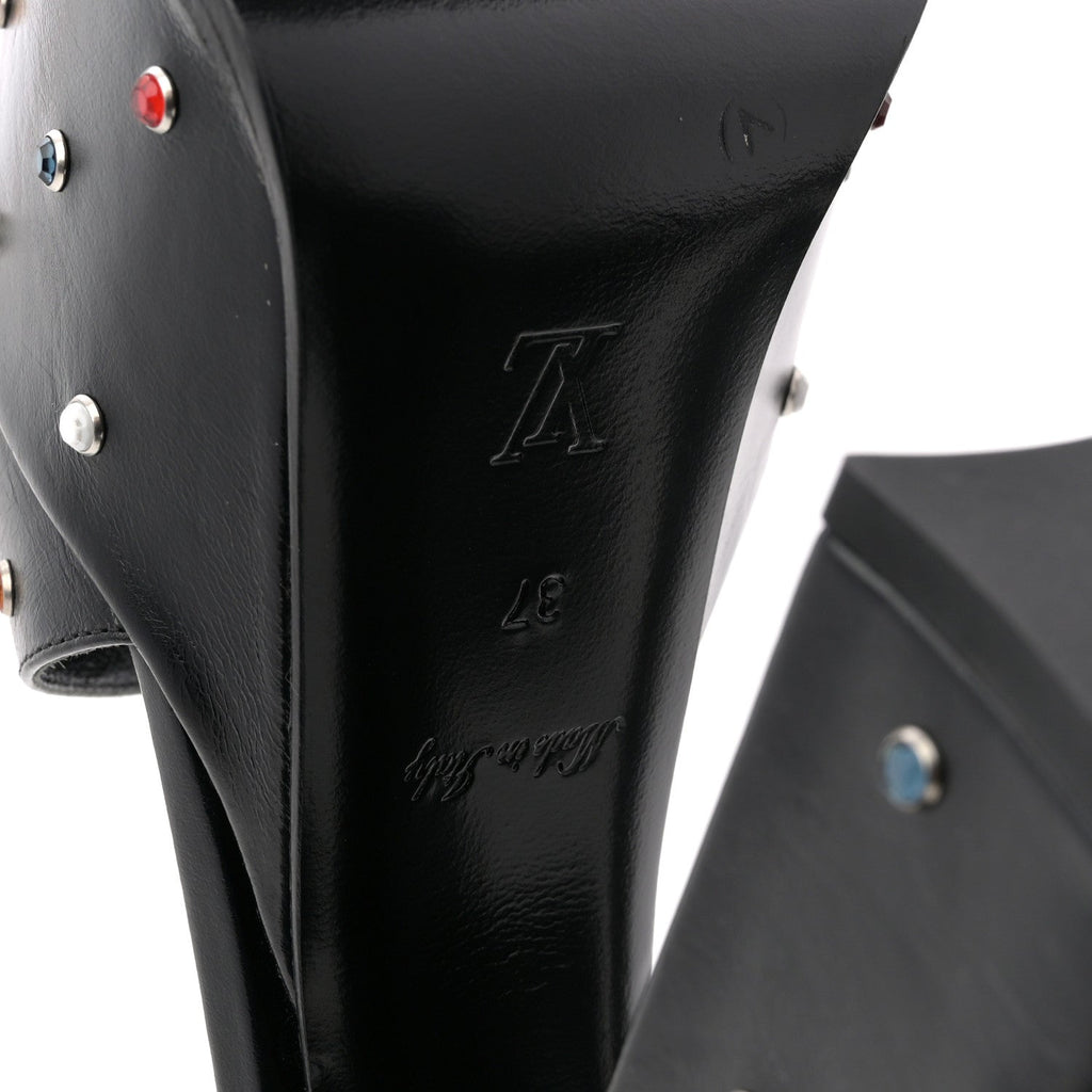 Calfskin Studded Fame Platform Sandals 37 Black