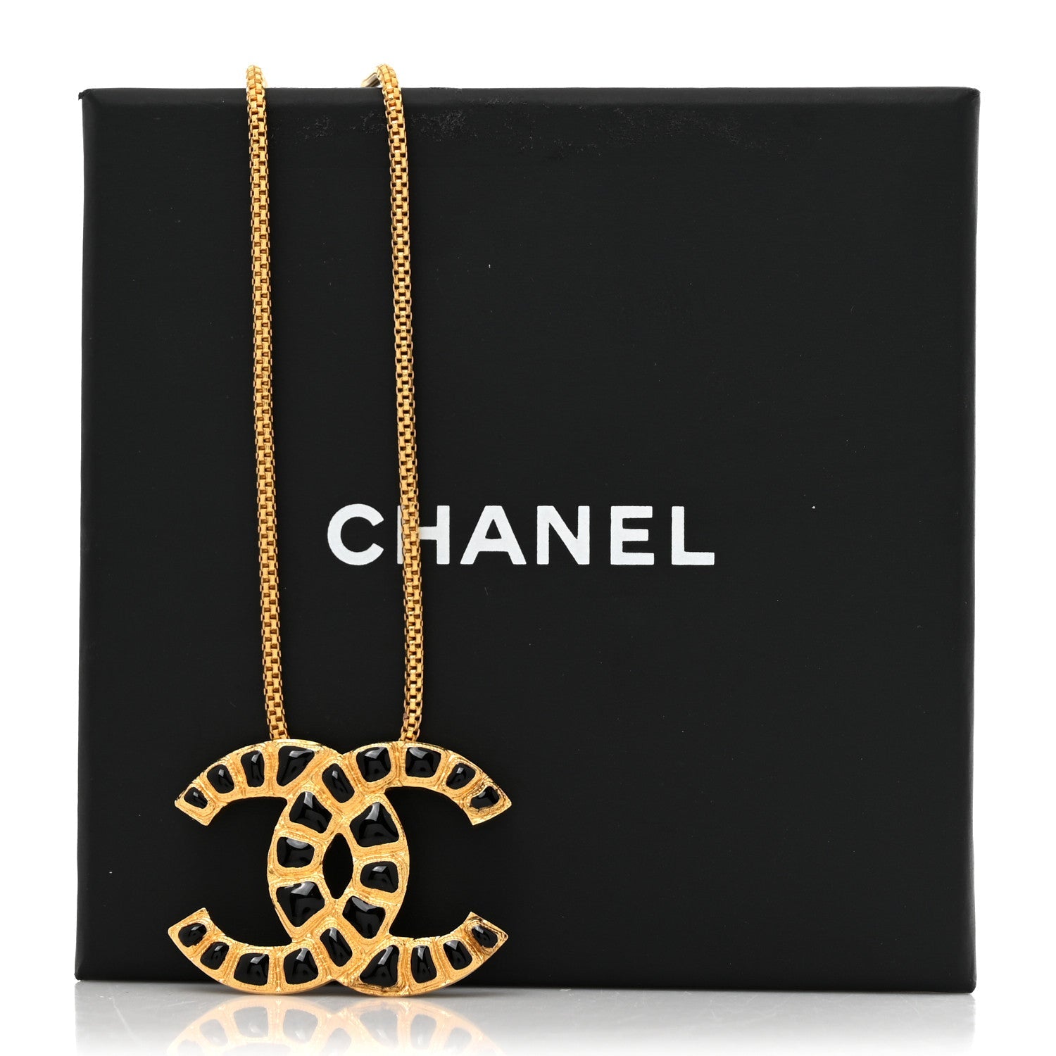 Resin Along The Nile CC Pendant Necklace Gold Black
