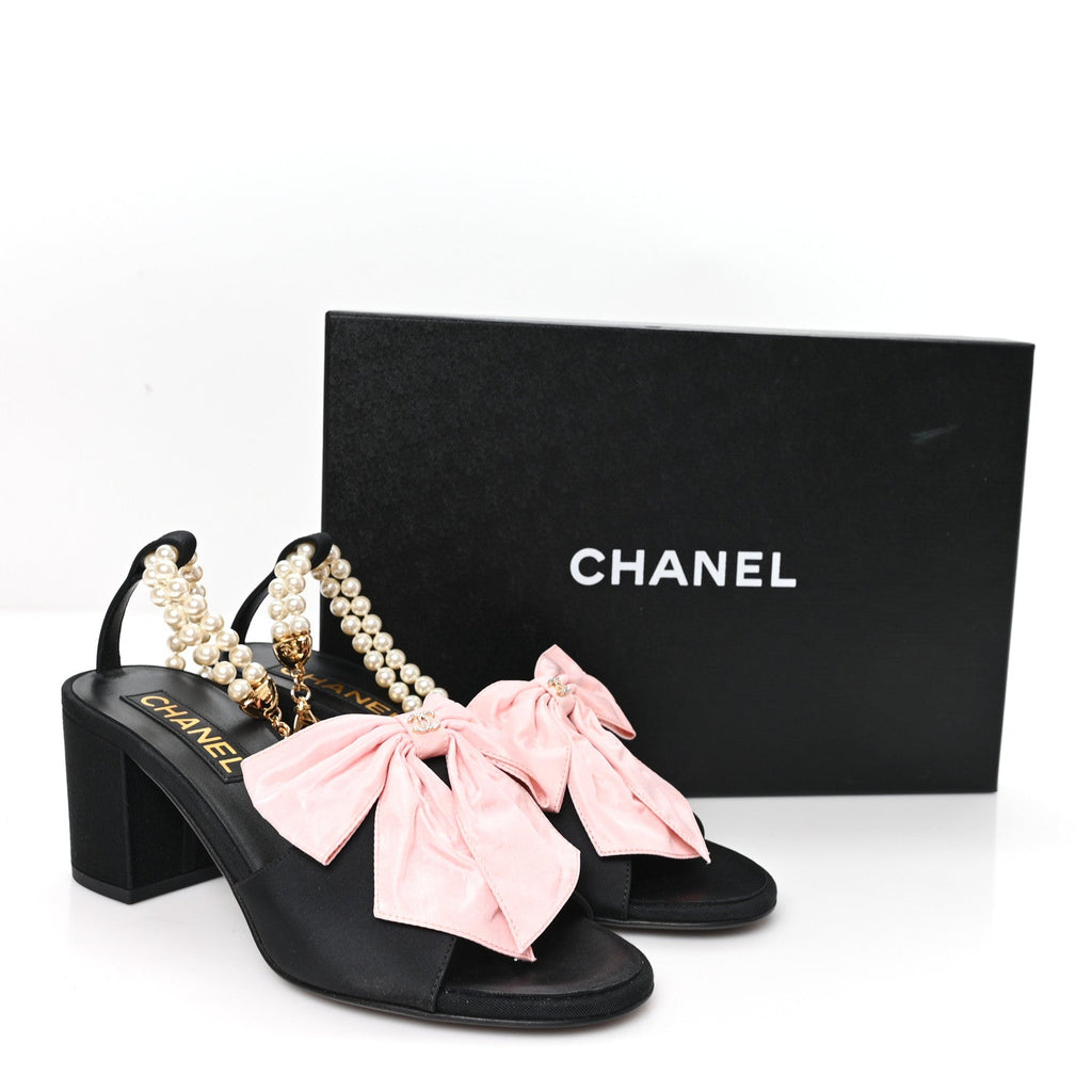 Silk Pearl Ankle Strap Sandals 38 Black Light Pink