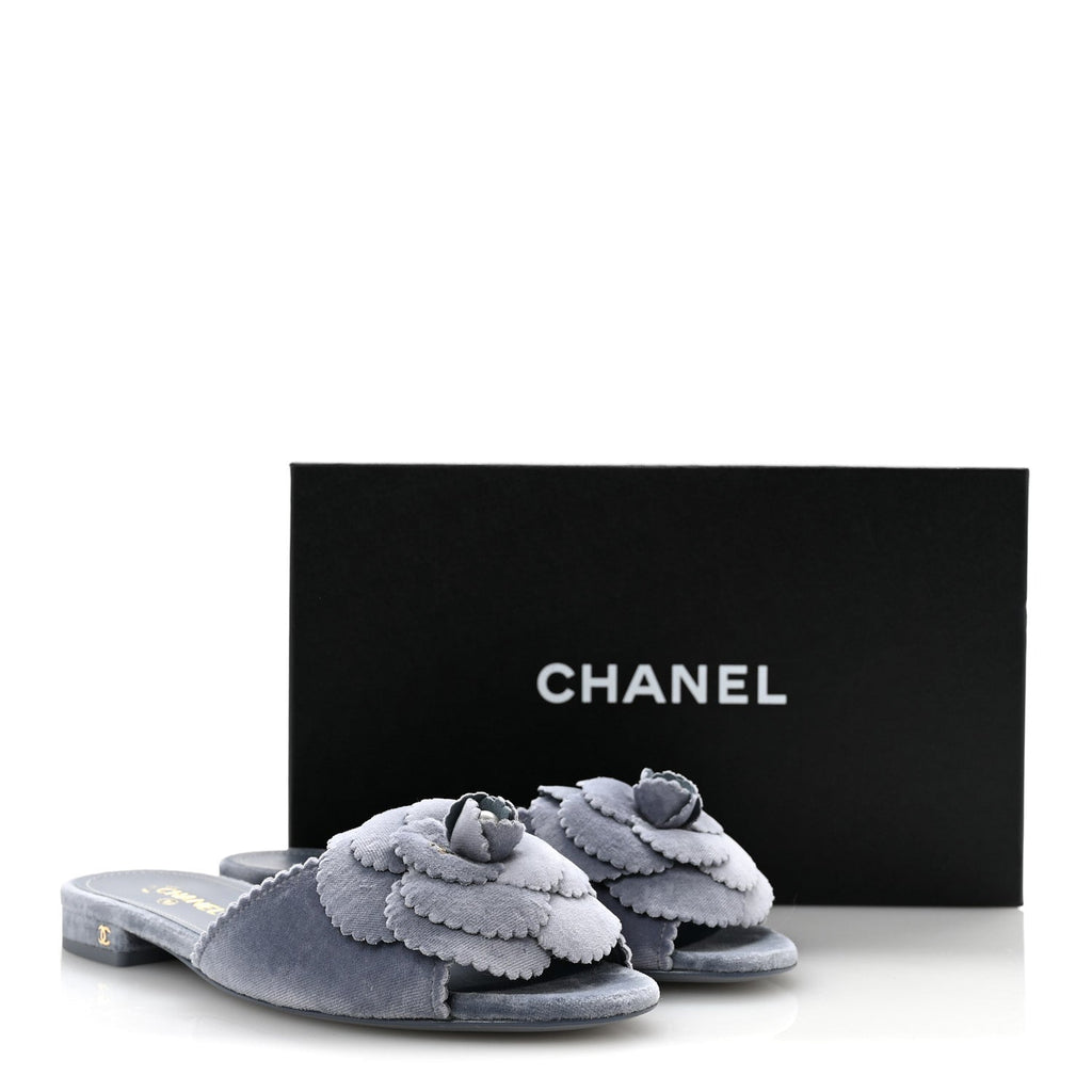 Velvet Pearl Camellia Slide Sandals 36.5 Gray